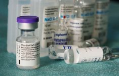В исследованиях вакцины от Pfizer нашли опасные изъяны