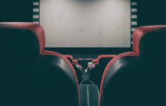 Бельгийский суд приостановил запрет на посещение кинотеатров
