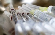 Австрия готовится объявить об обязательной вакцинации