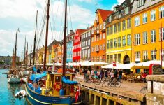 Дания снимает все ограничения в разгар пандемии