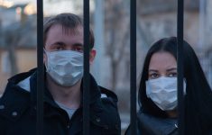 В России отказались от контактного карантина