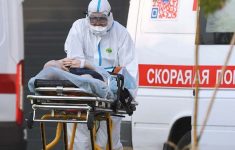 Заболеваемость ковидом в России на годовом минимуме