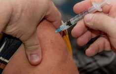 Вакцинация после заражения снижает симптомы постковидного синдрома