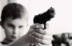 Американские дети чаще всего умирают от огнестрела