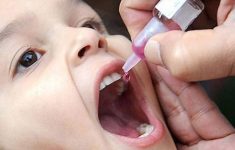 Детей снова начали экстренно прививать от полиомиелита