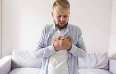 Паническая атака или инфаркт: фельдшер скорой помощи назвала пять ярких отличий