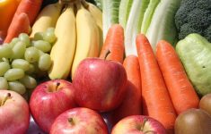 Врачи будут давать бедным семьям талоны на фрукты и овощи