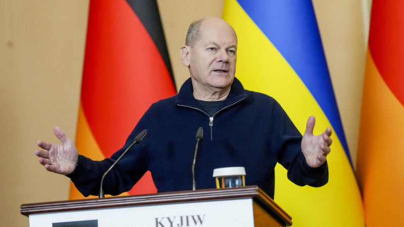 "Выставил идиотами". Шольца подняли на смех после заявления об Украине
