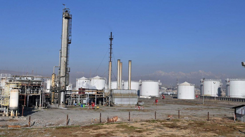 Кыргызстан отказывается от казахстанской нефти