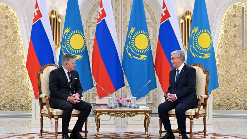 Казахстану будет сложно заместить Россию в поставках нефти в ЕС: эксперты о визите Фицо