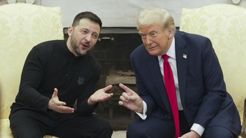 Bloomberg раскрыло детали разговора Трампа с Зеленским