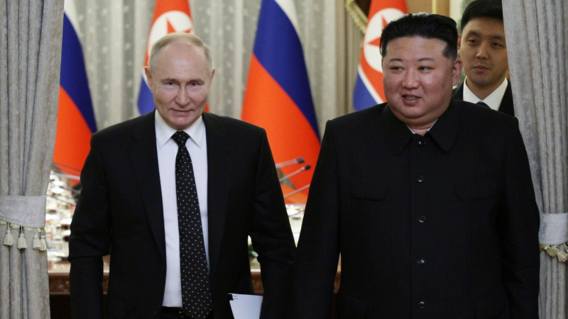 Делегация КНДР передала Путину "боевой привет" от Ким Чен Ына