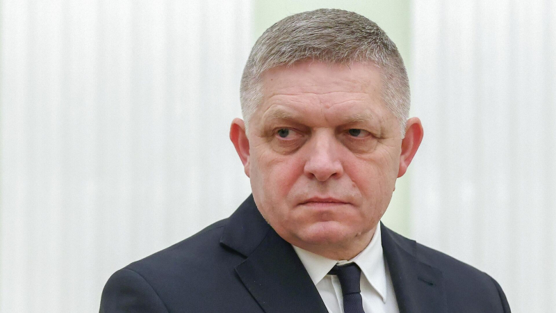 Фицо призвал ЕС протрезветь от военного безумия
