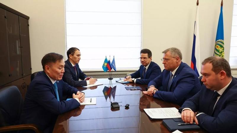 На границе Атырау и Астрахани создадут центр приграничной торговли